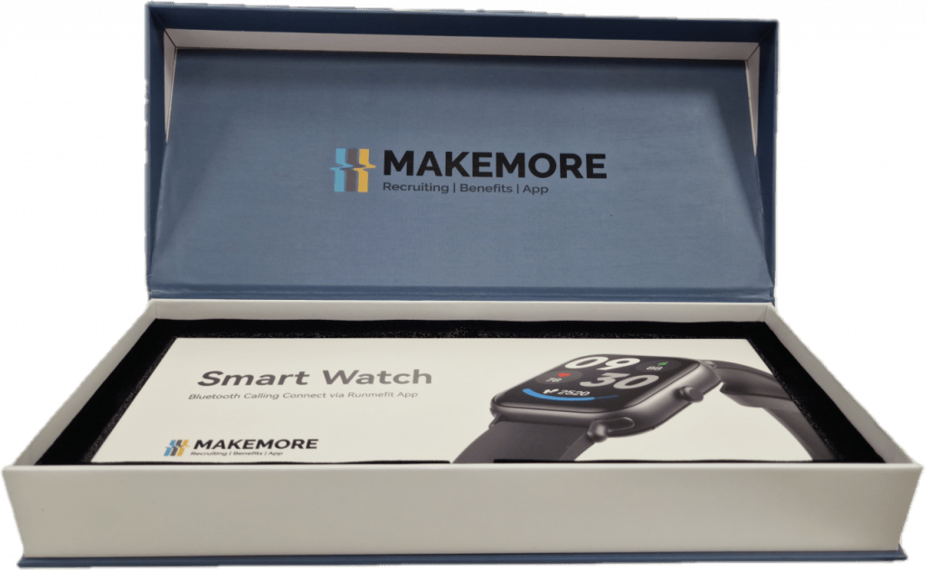 Benefits Box mit Smartwatch-Geschenk für Mitarbeiter – Motivation und Wertschätzung