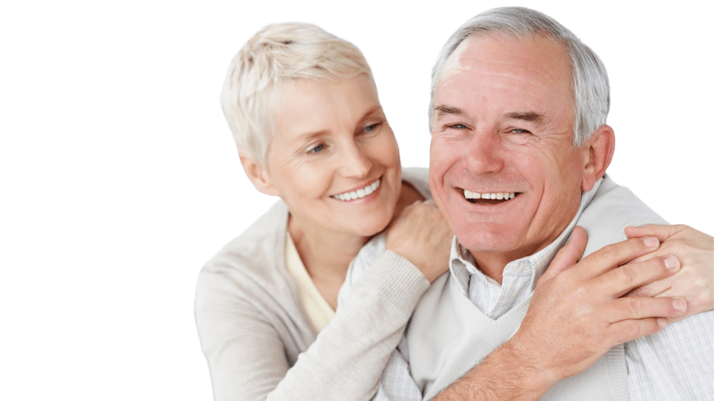 Zwei glückliche Rentner genießen die Vorteile der BAV – Sicherheit im Ruhestand